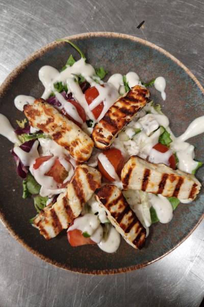 Chicken dishes Mavi Restaurant Leven